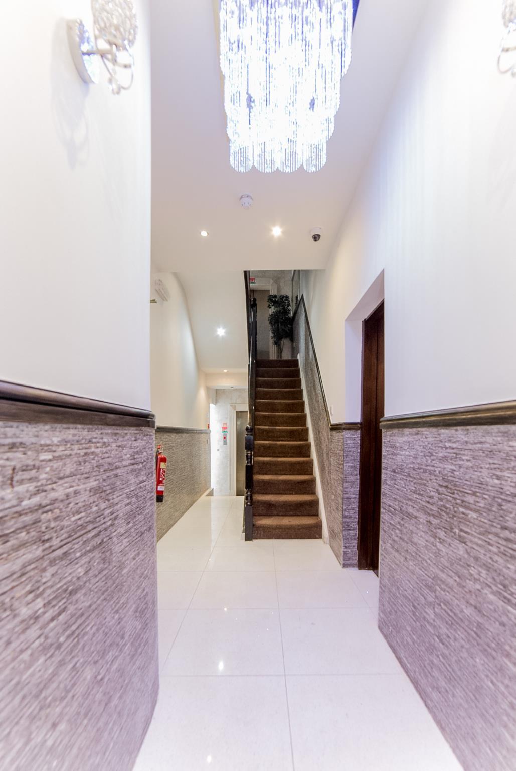 Hyde Park Superior Apartment